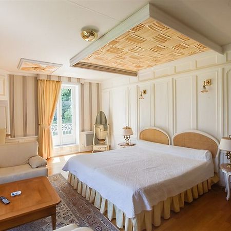 Hotel Chateau Du Val Hillion Esterno foto