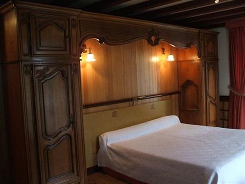 Hotel Chateau Du Val Hillion Esterno foto
